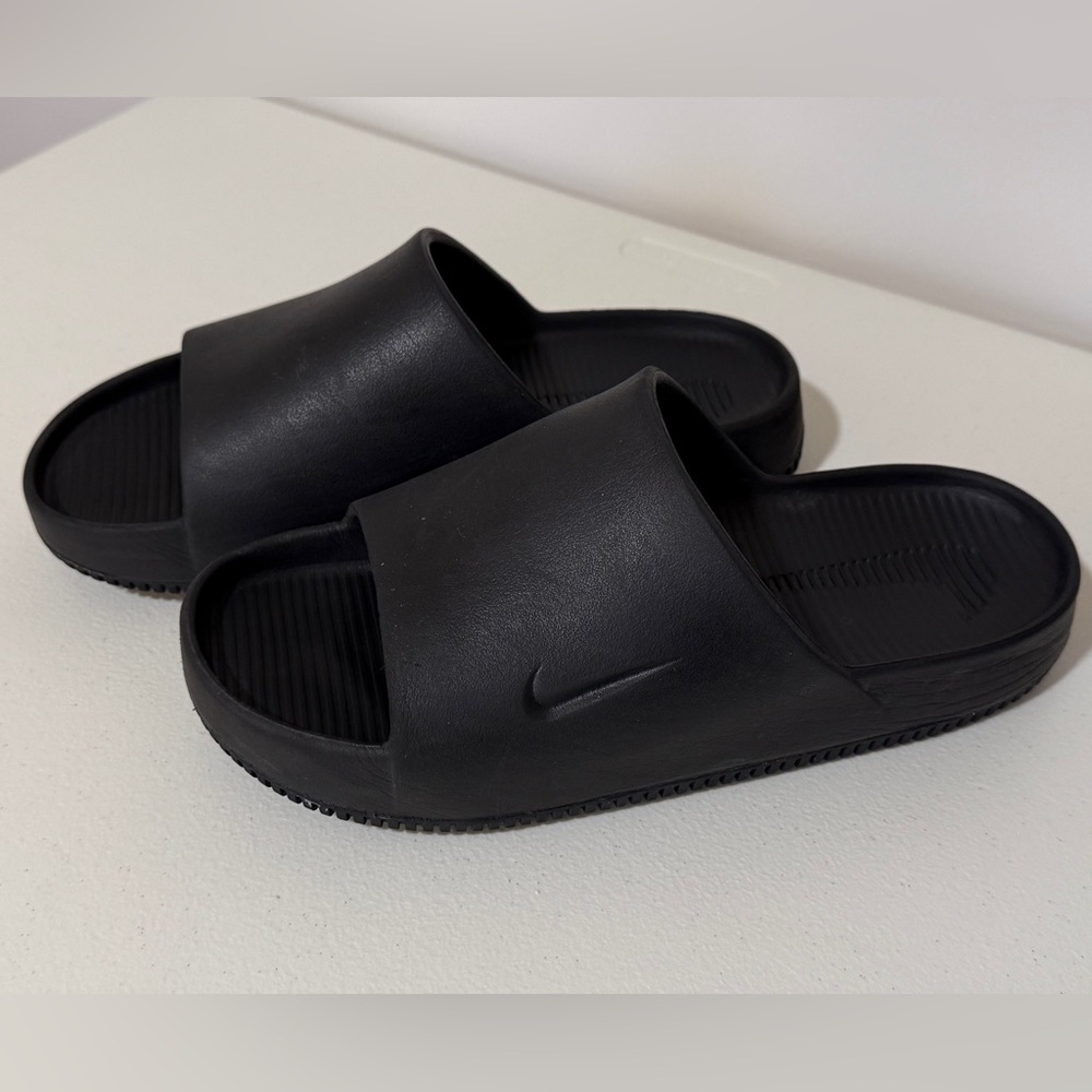 Nike Women’s “Calm” Slides